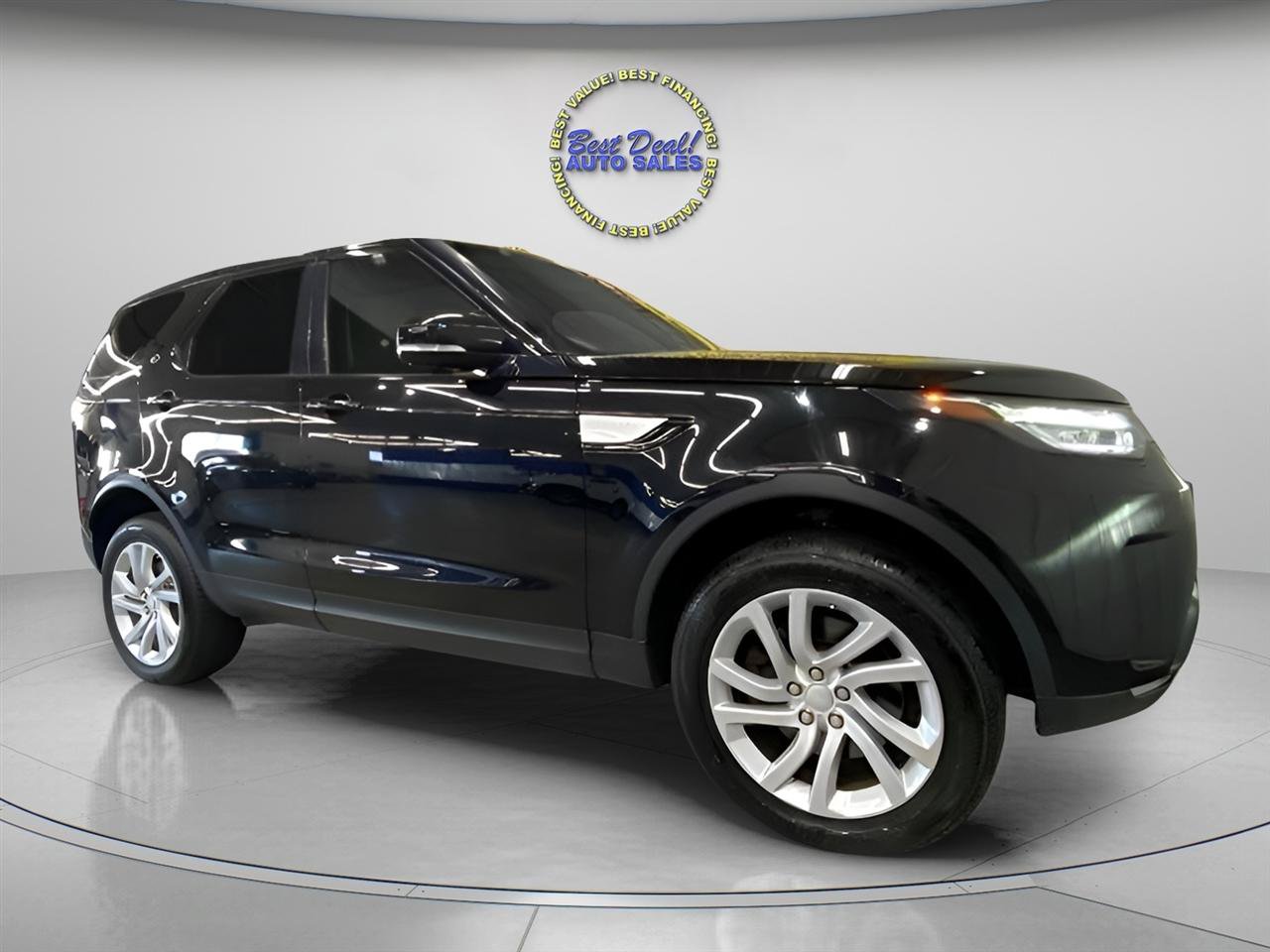 Used 2017 Land Rover Discovery HSE AWD/4WD image 7