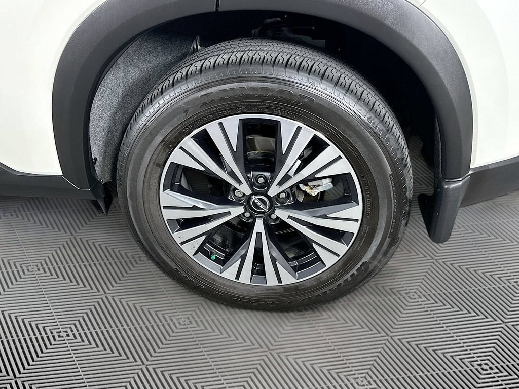 Certified 2023 Nissan Rogue SV AWD/4WD image 39