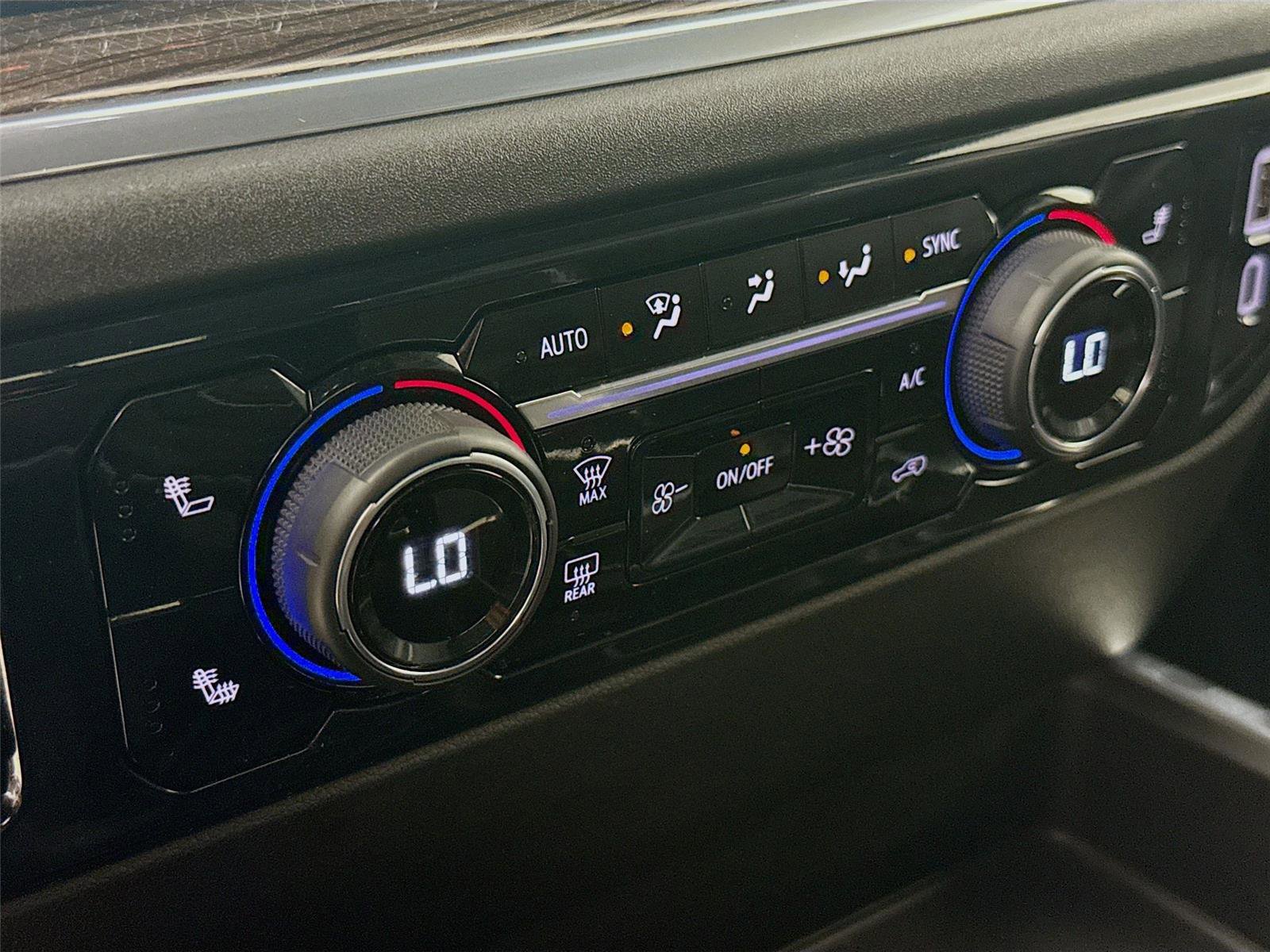 Used 2025 Chevrolet Silverado 1500 RST w/ Convenience Package II image 17