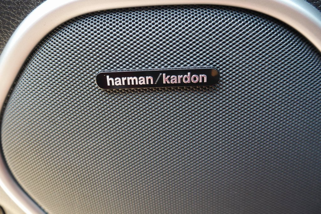 Used 2015 Jeep Grand Cherokee SRT w/ Luxury Group II image 8