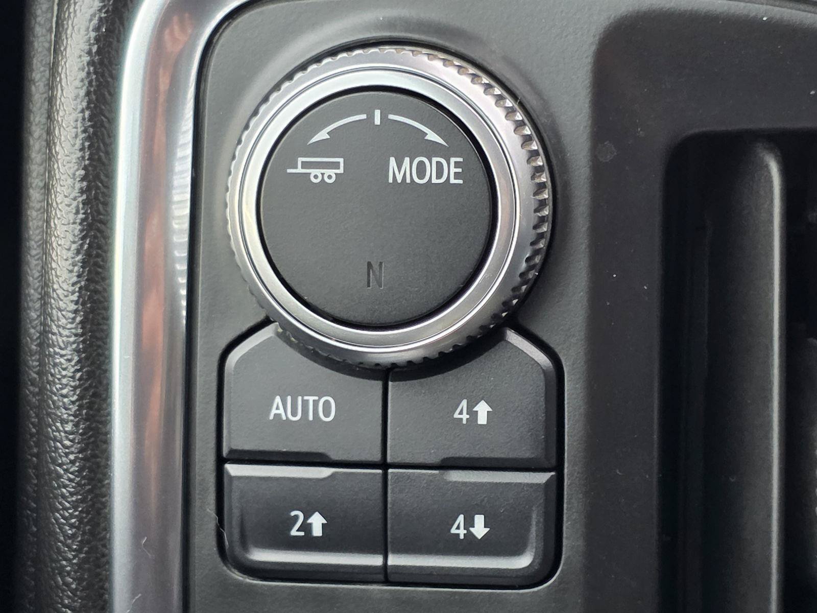 Used 2020 GMC Sierra 1500 AT4 w/ AT4 Premium Package AWD/4WD image 13
