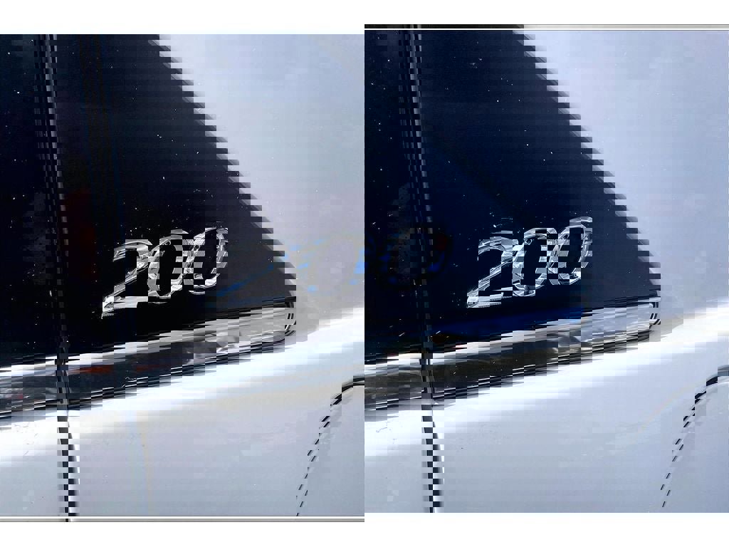 Used 2014 Chrysler 200 LX image 9