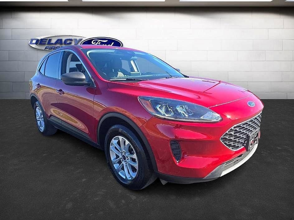 Used 2022 Ford Escape SE w/ Cold Weather Package image 7