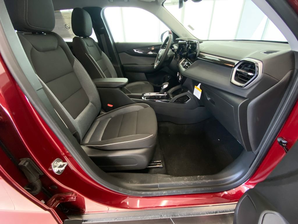 Certified 2024 Chevrolet TrailBlazer LT w/ Convenience Package image 29