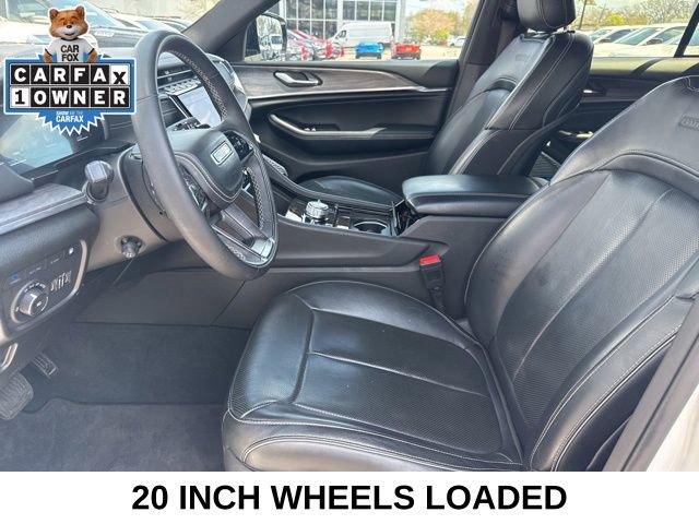 Used 2022 Jeep Grand Cherokee Overland AWD/4WD image 18