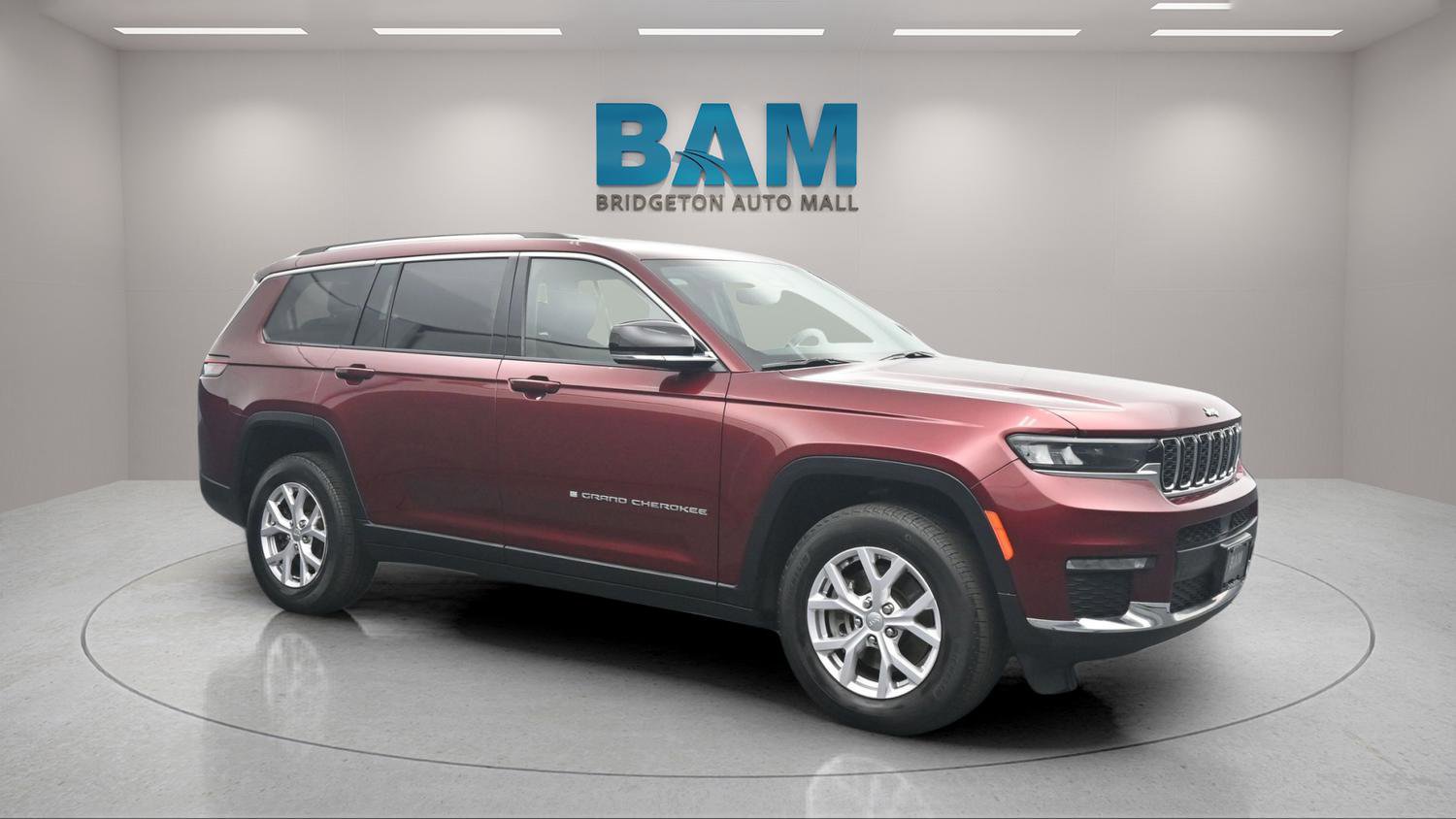 Used 2021 Jeep Grand Cherokee L Limited AWD/4WD image 1