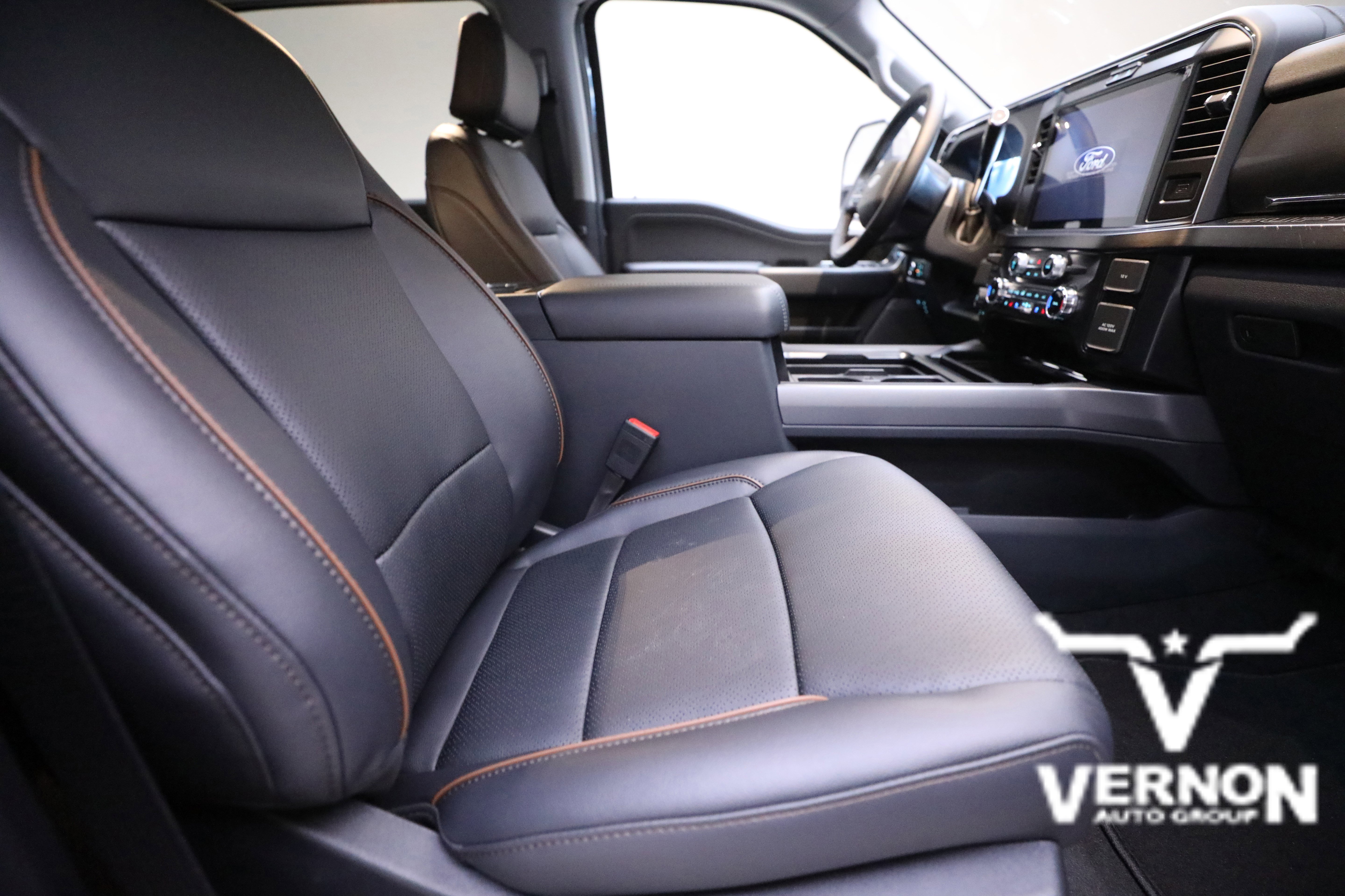 New 2026 Ford F250 Lariat w/ Chrome Package image 11