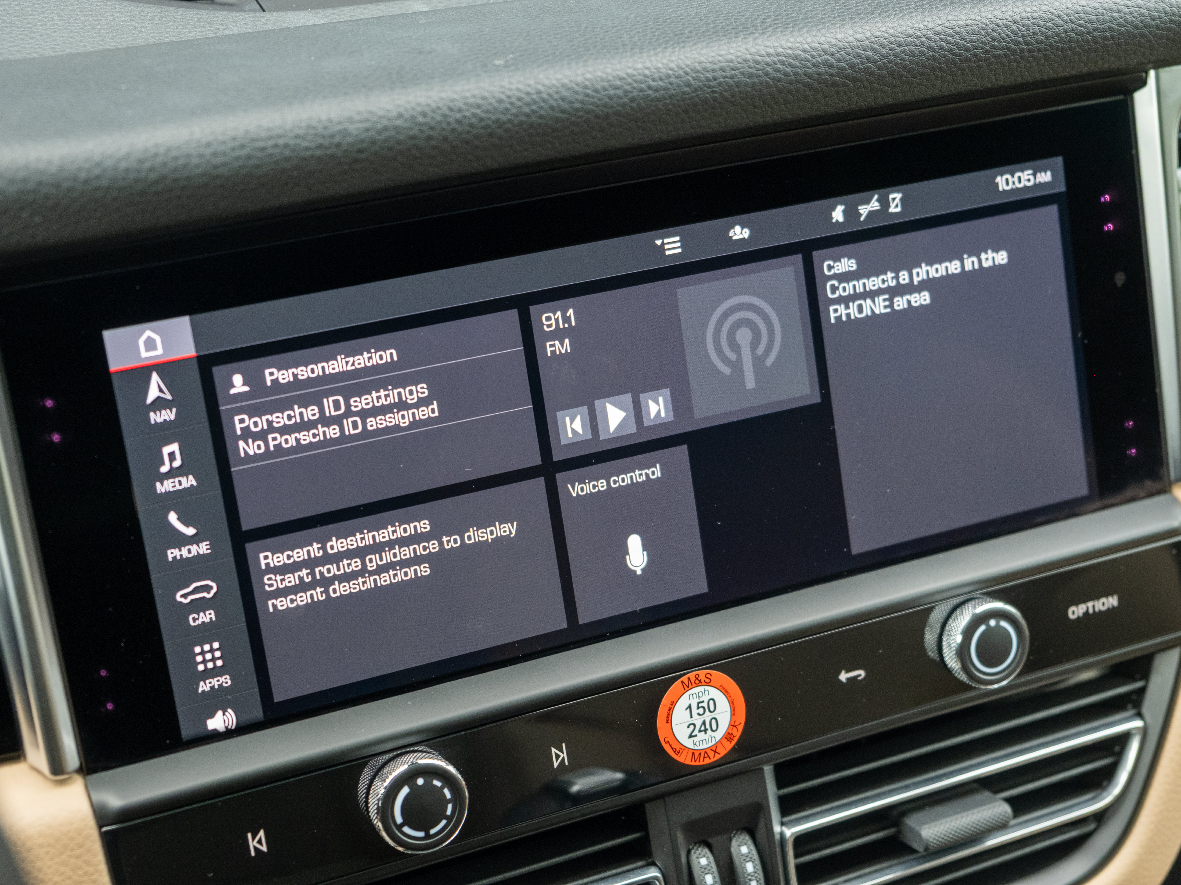 Certified 2023 Porsche Macan S AWD/4WD image 29