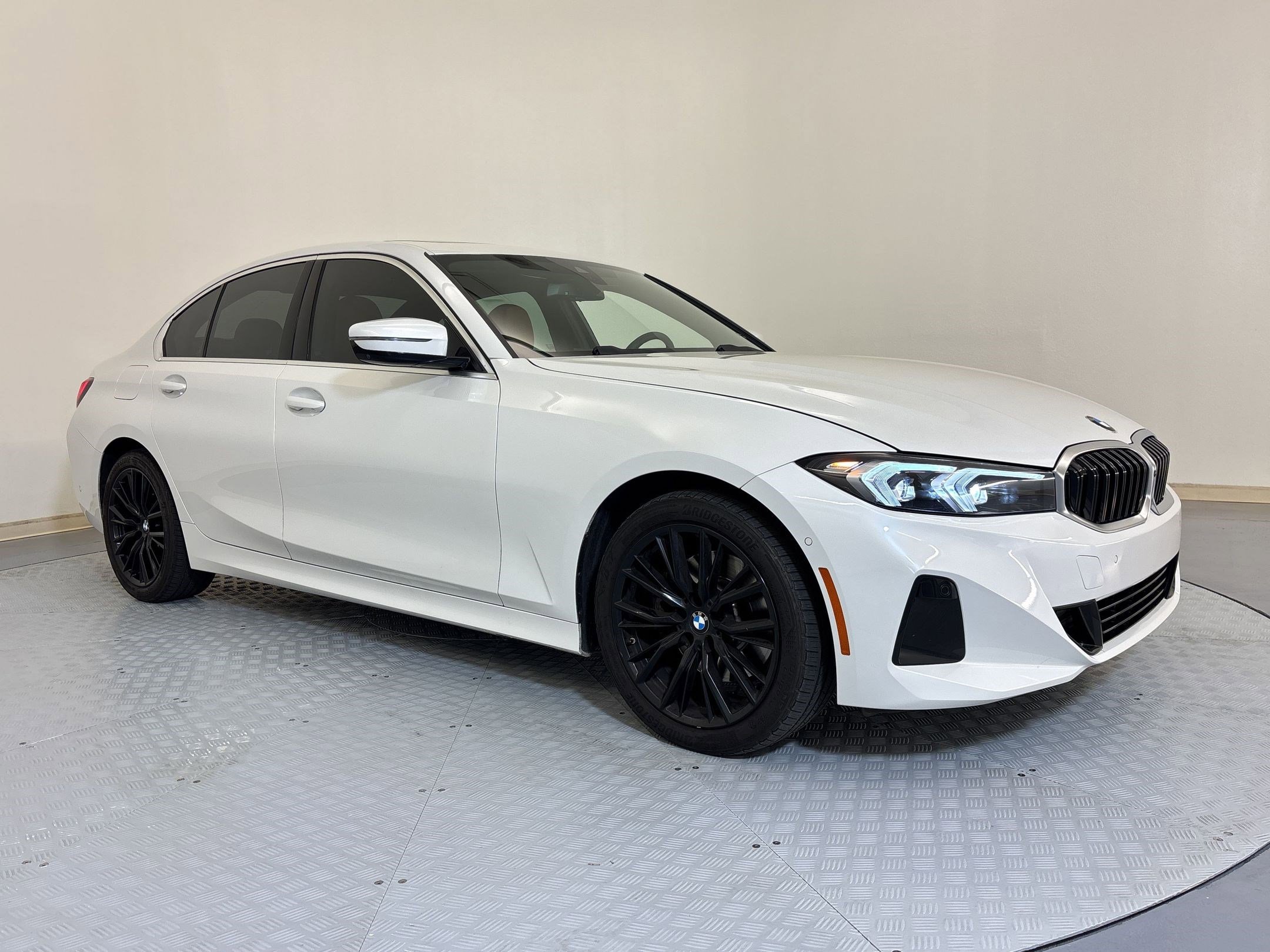 Certified 2024 BMW 330i Sedan w/ Convenience Package image 6