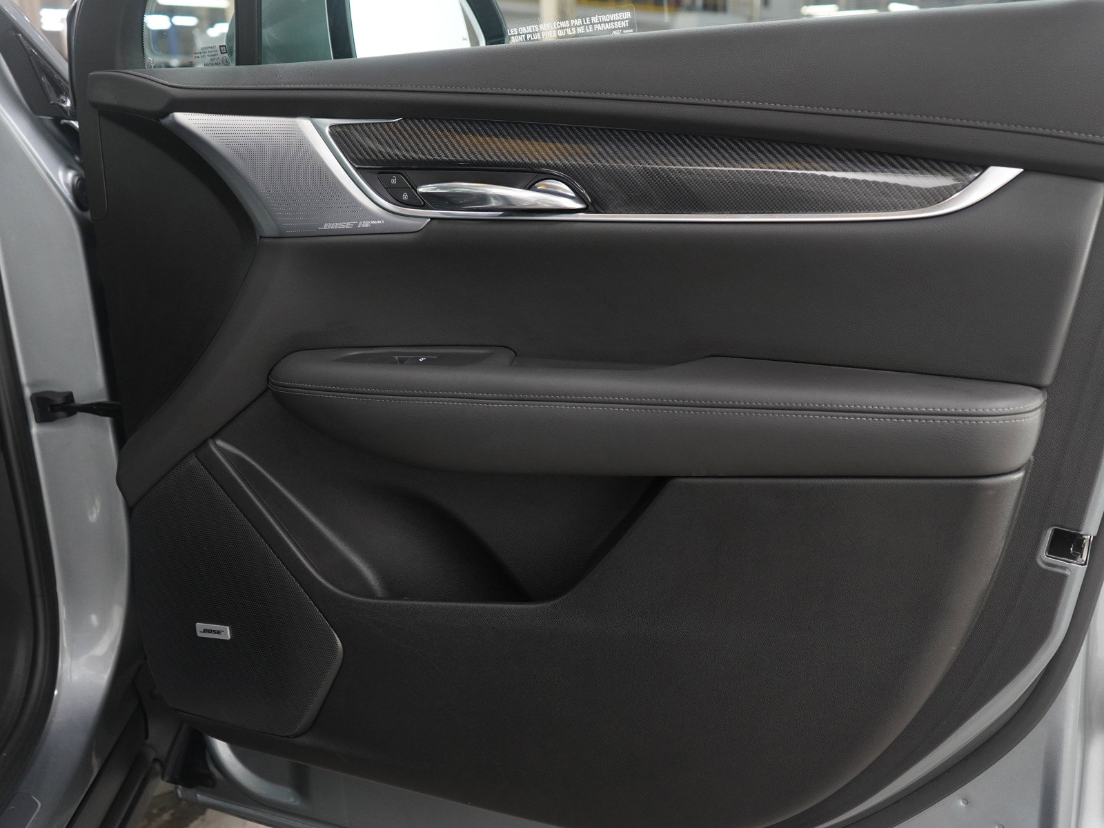 Used 2024 Cadillac XT6 Sport w/ Technology Package image 11