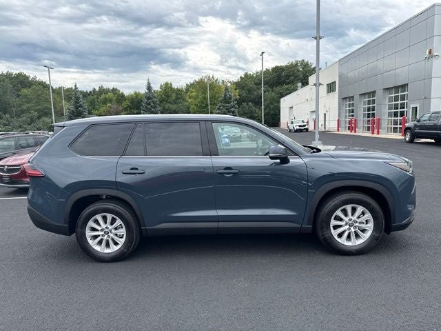 Used 2026 Toyota Grand Highlander AWD image 12
