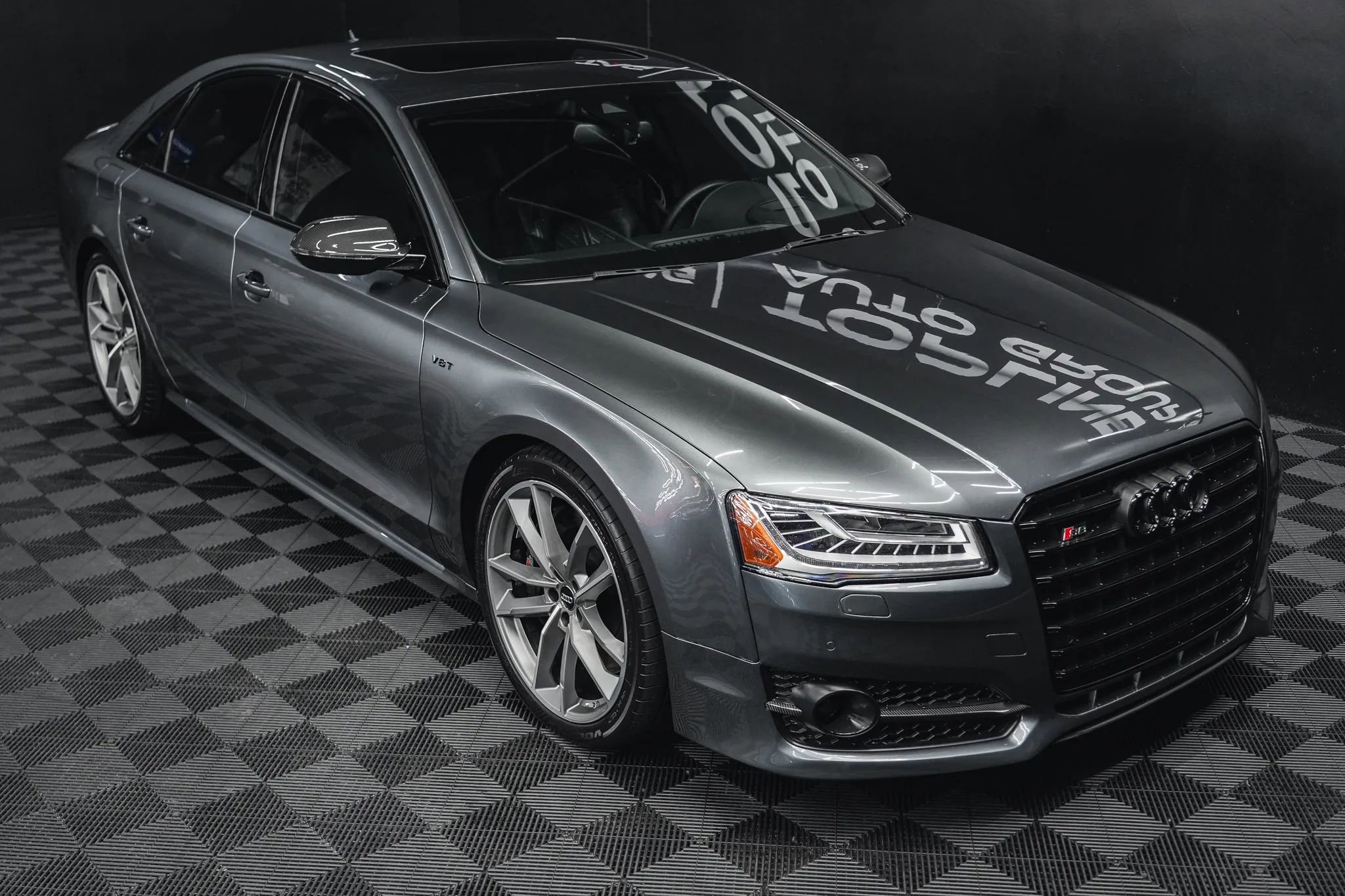 Used 2017 Audi S8 Plus image 20