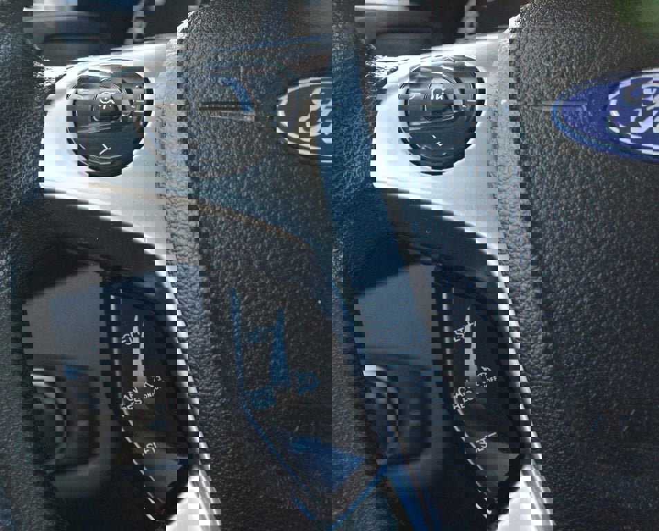 Used 2021 Ford Transit Connect XL image 7