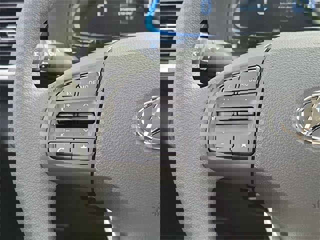 New 2026 Hyundai Venue SE image 5