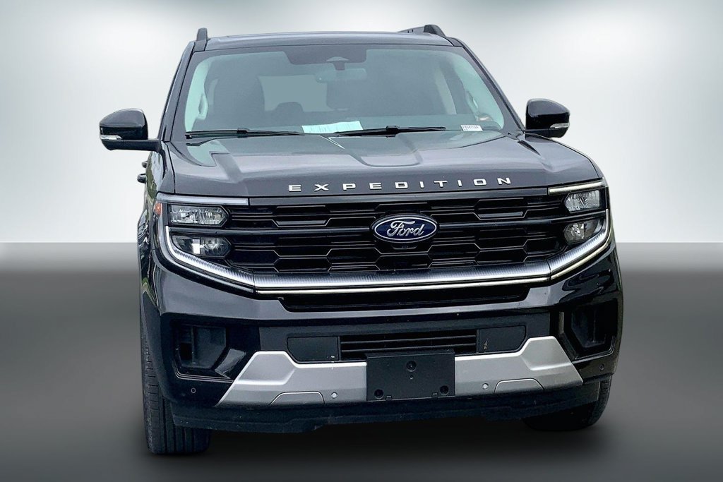 Used 2026 Ford Expedition Max Platinum w/ Platinum Ultimate Package AWD/4WD image 7