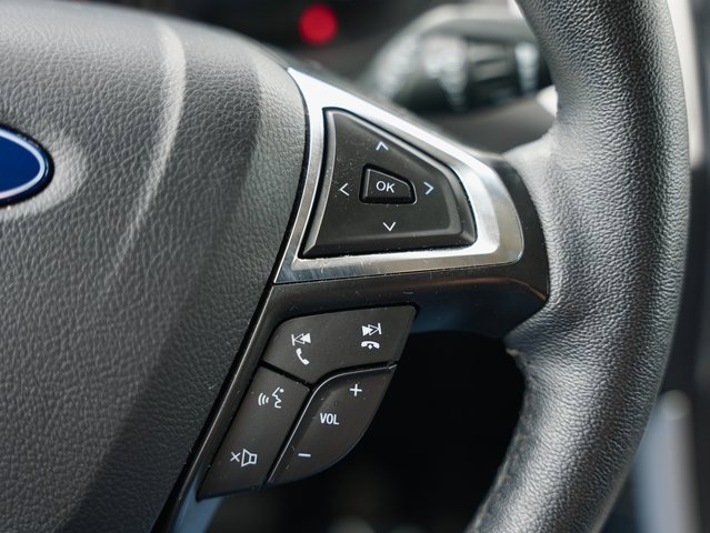 Used 2024 Ford Edge SEL image 18