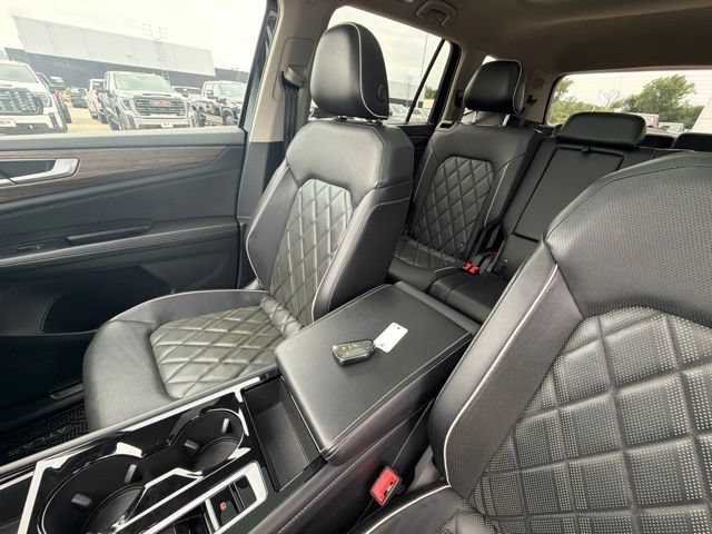Used 2024 Volkswagen Atlas SEL Premium R-Line AWD/4WD image 22