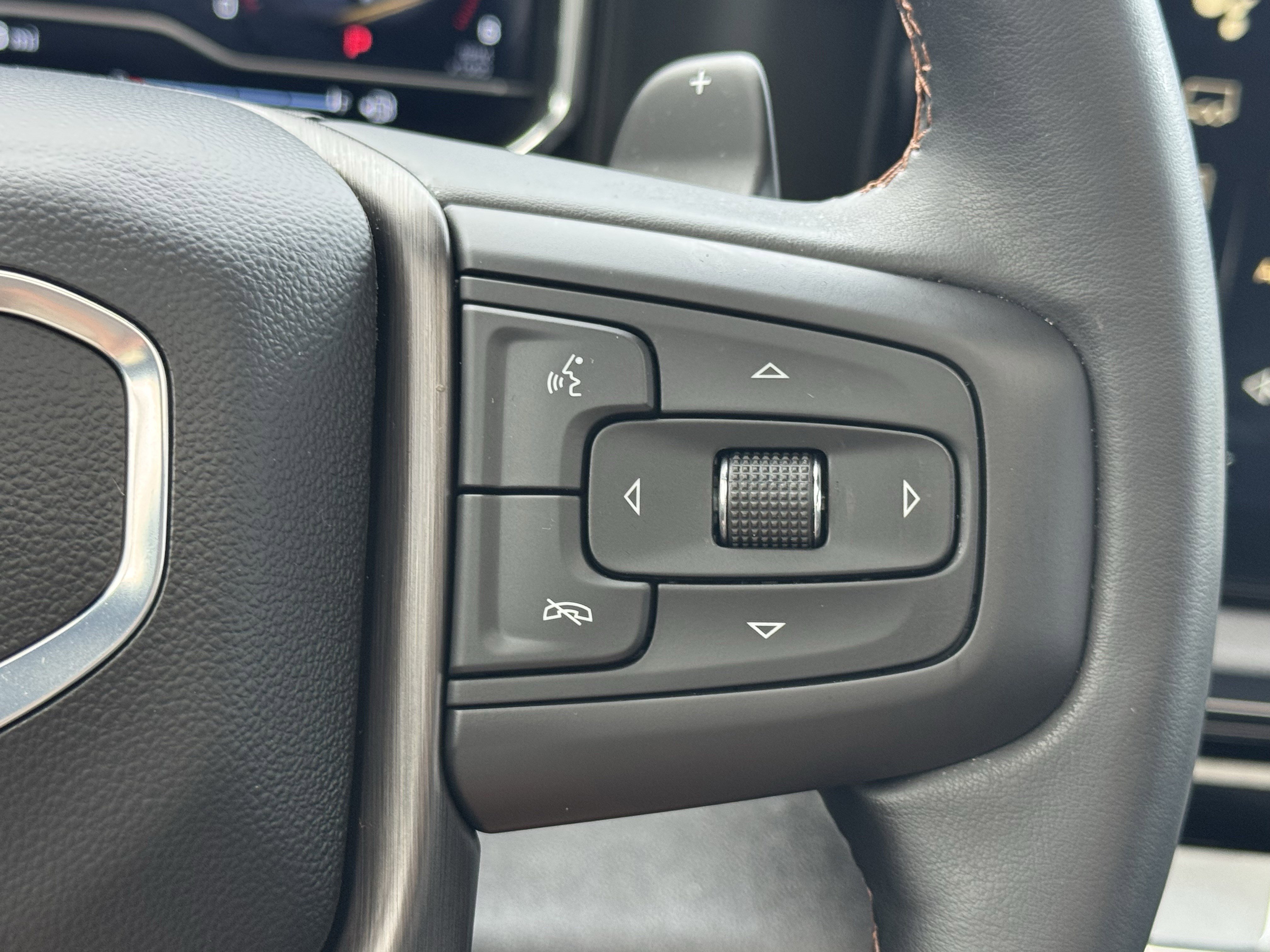 Used 2025 GMC Sierra 1500 AT4 w/ AT4 Premium Package image 17