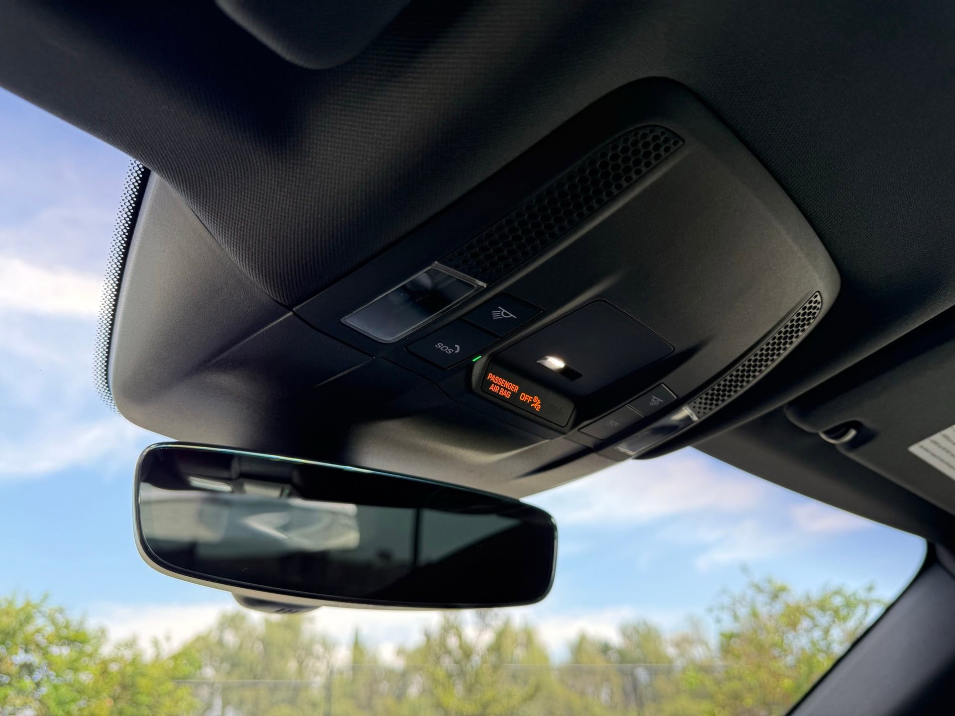 Certified 2023 Porsche Taycan 4 Cross Turismo image 17