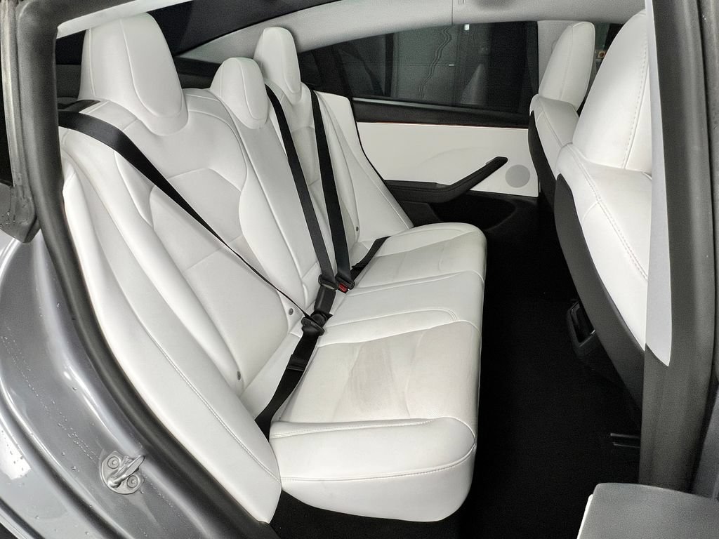 Used 2025 Tesla Model 3 Long Range RWD image 17