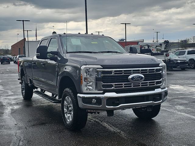 Used 2024 Ford F350 XLT w/ Snow Plow Prep Package image 10