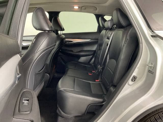Used 2021 INFINITI QX50 Luxe FWD image 23