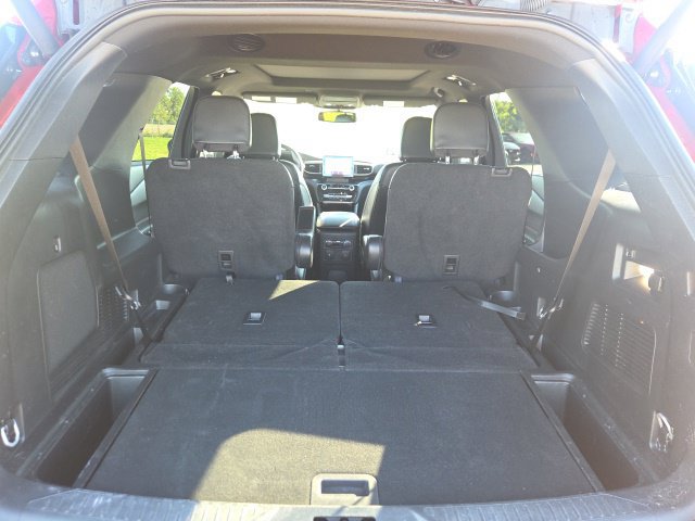 Used 2023 Ford Explorer XLT w/ Equipment Group 202A AWD/4WD image 10