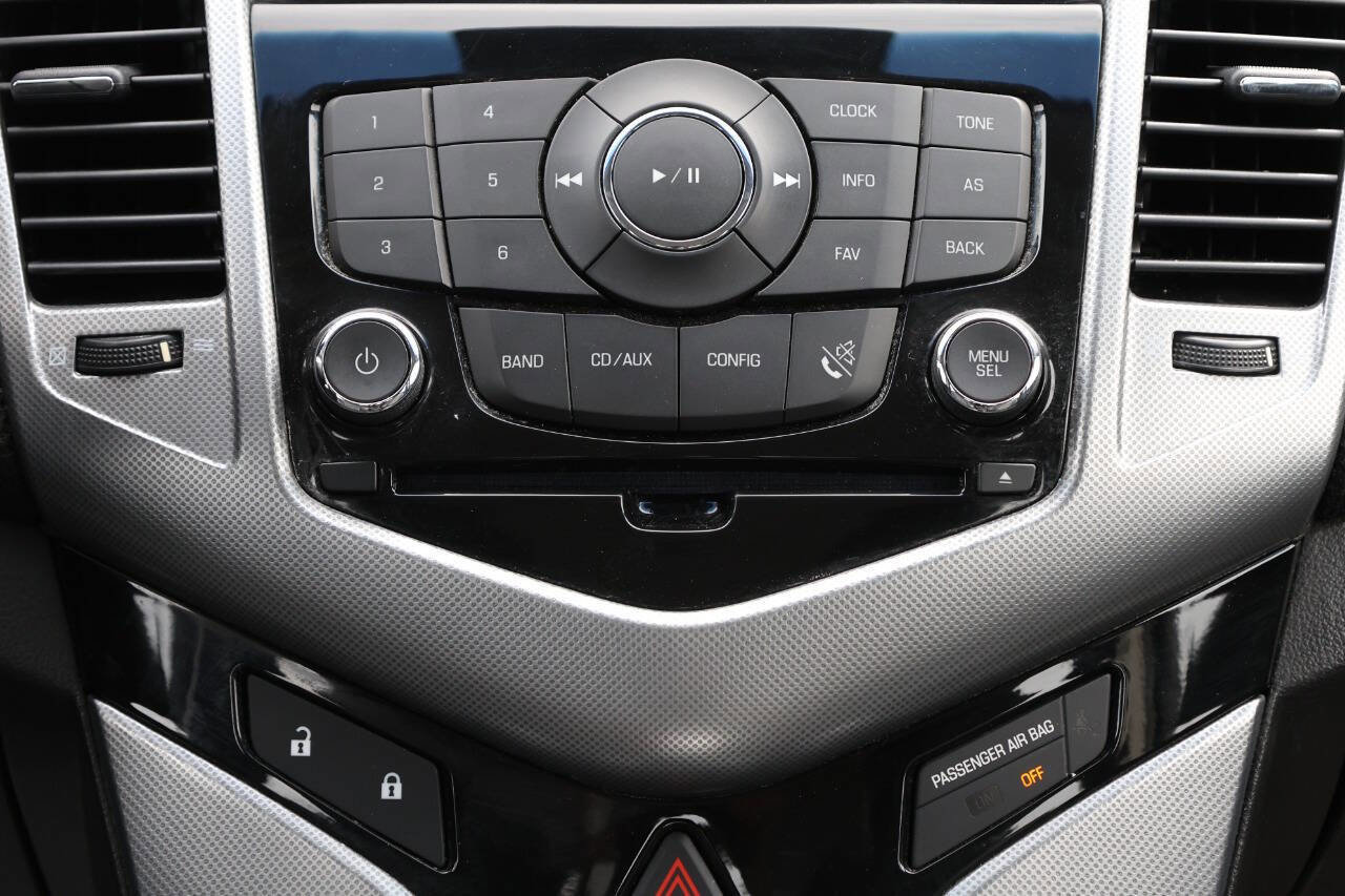 Used 2012 Chevrolet Cruze LTZ FWD image 21