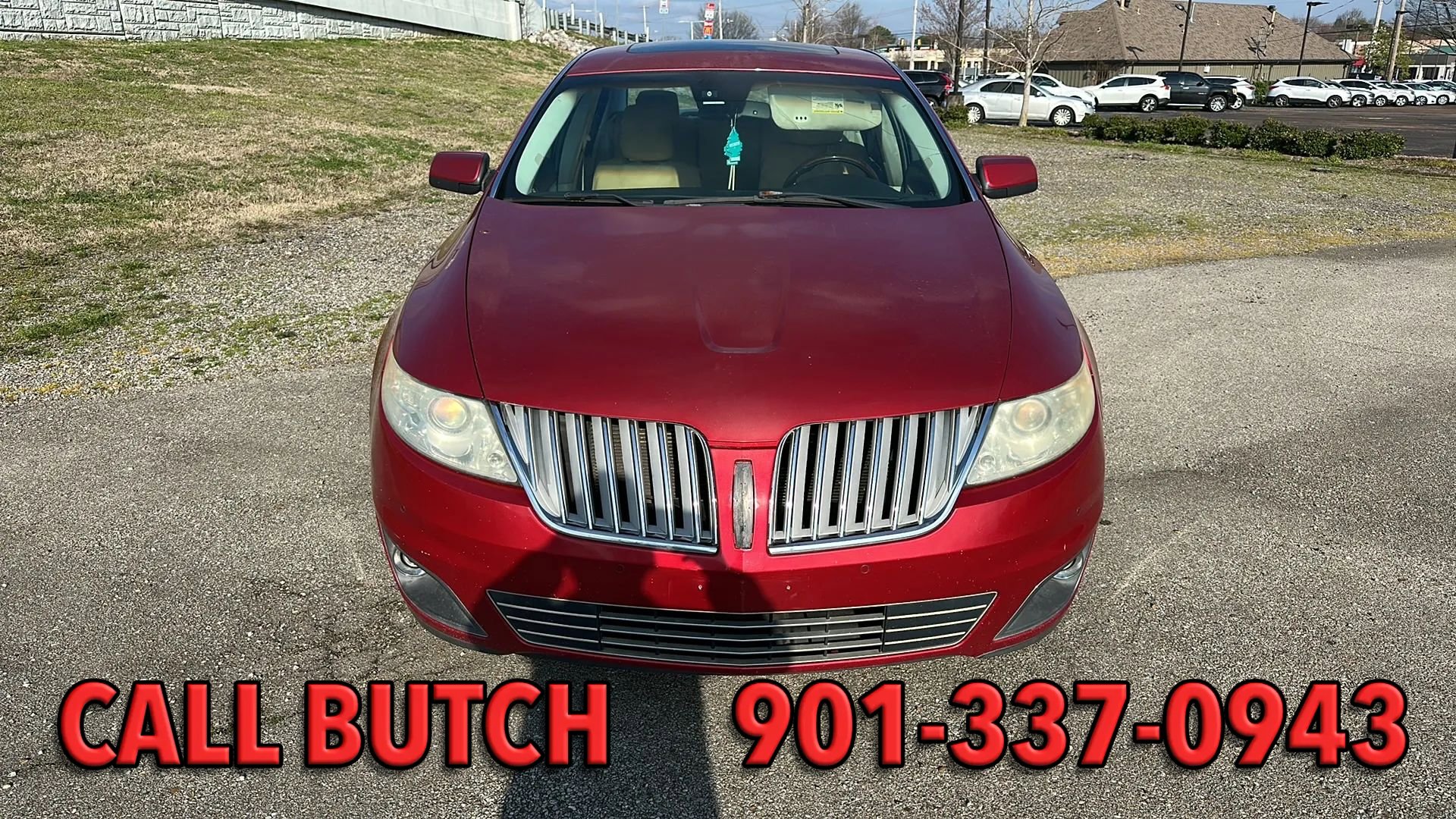Used 2010 Lincoln MKS image 3