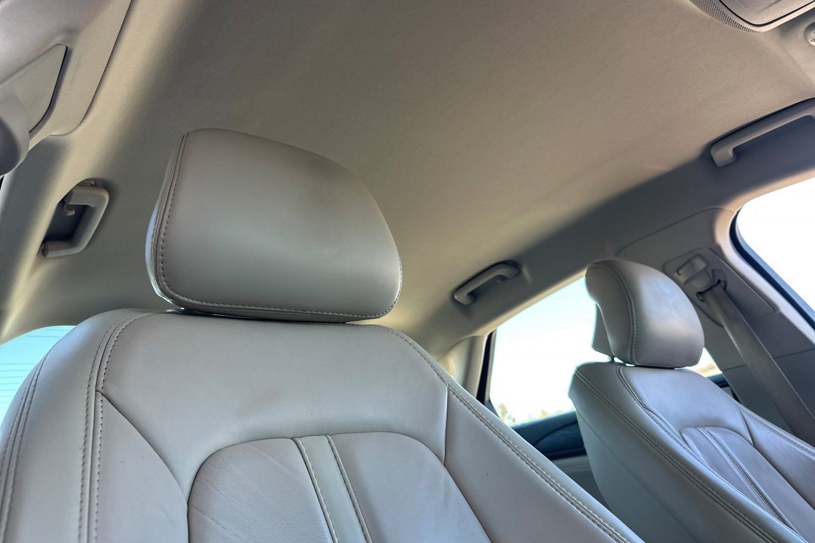 Used 2019 Lincoln MKZ Reserve FWD image 17