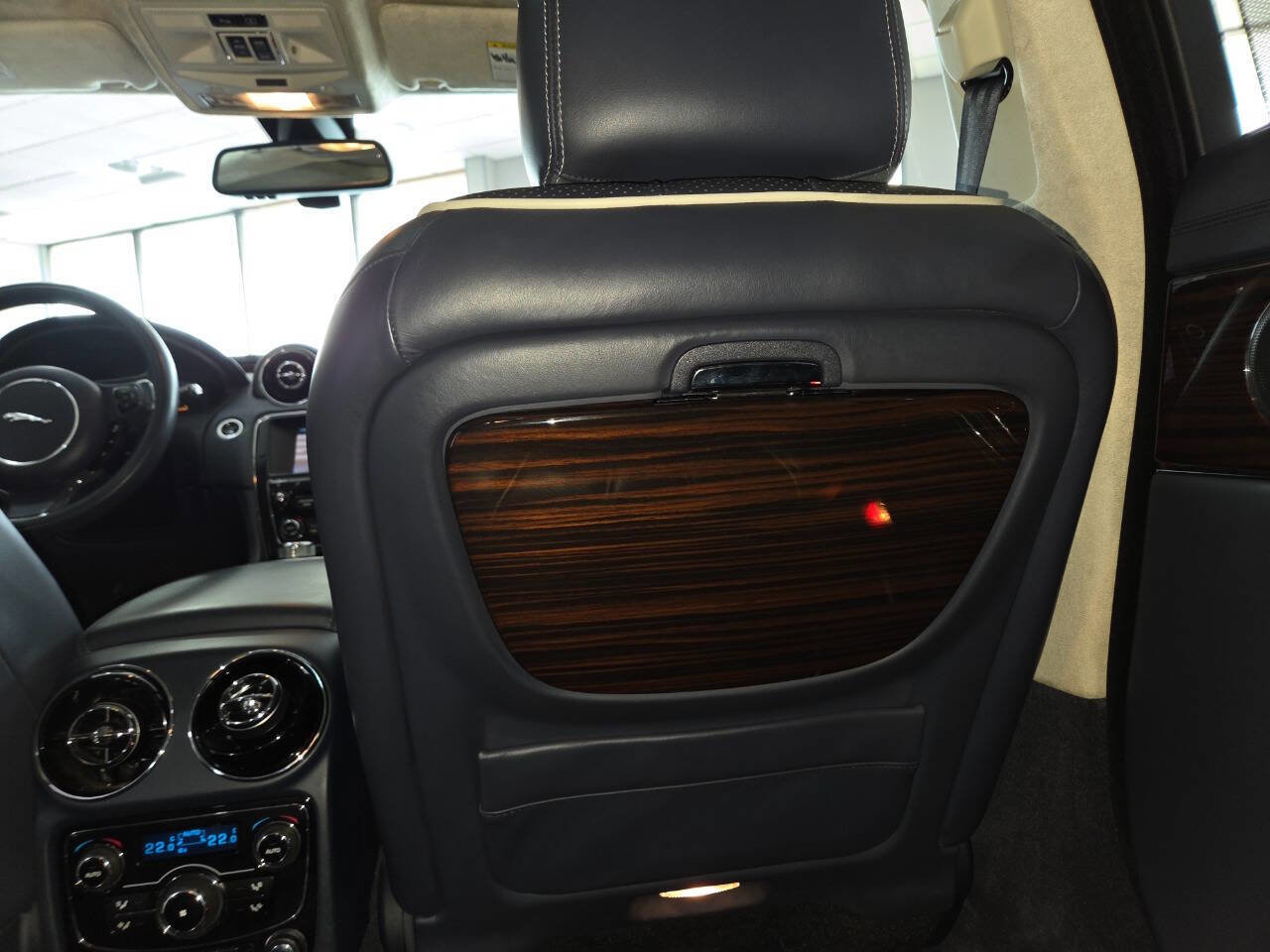 Used 2011 Jaguar XJ L Supercharged RWD image 24