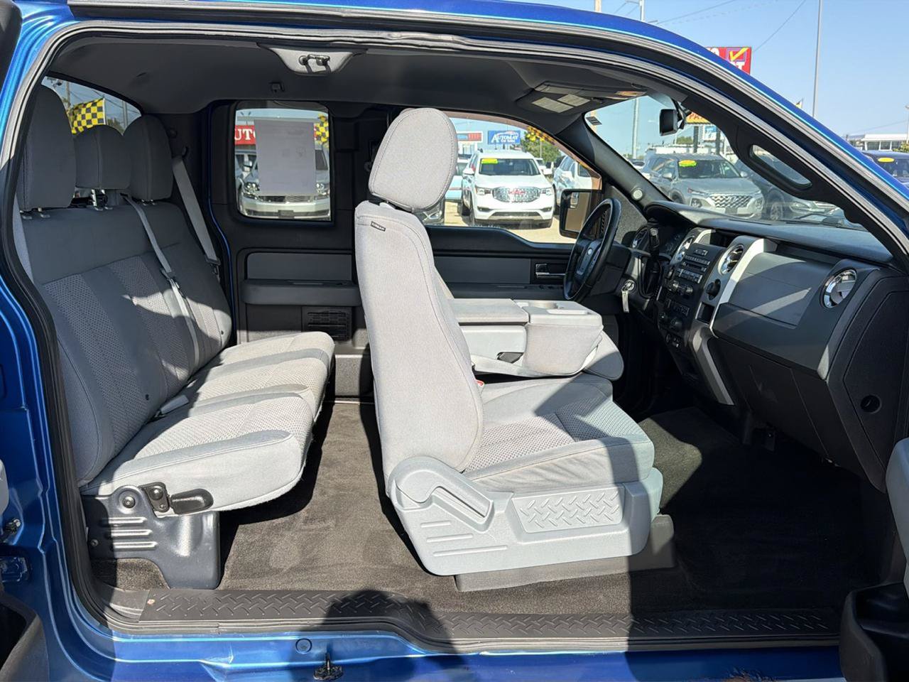 Used 2012 Ford F150 XLT w/ XLT Chrome Pkg AWD/4WD image 23