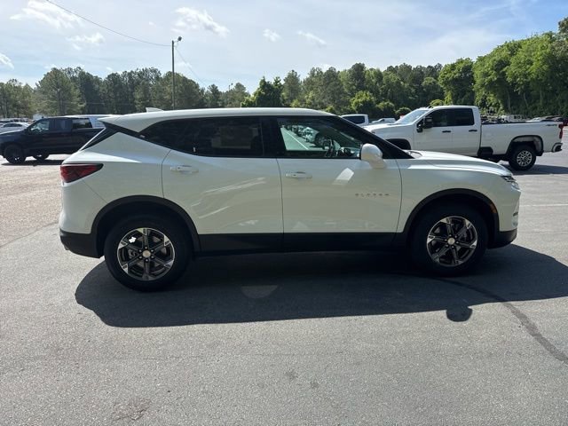 Used 2025 Chevrolet Blazer LT AWD/4WD image 6