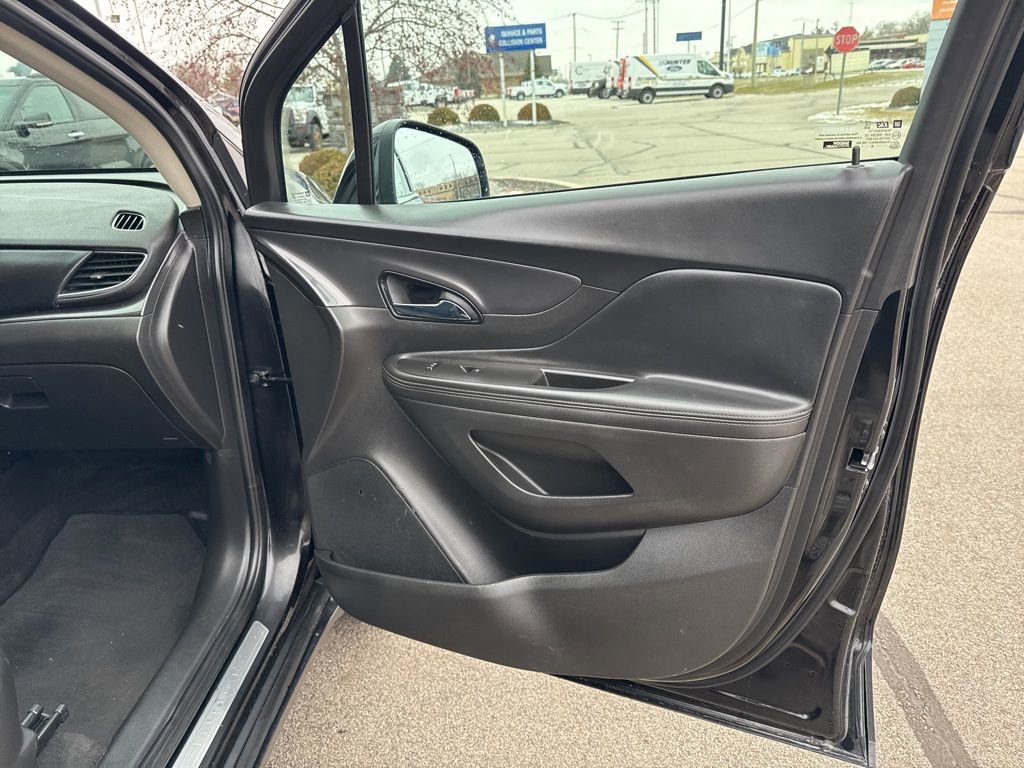 Used 2018 Buick Encore Preferred image 21