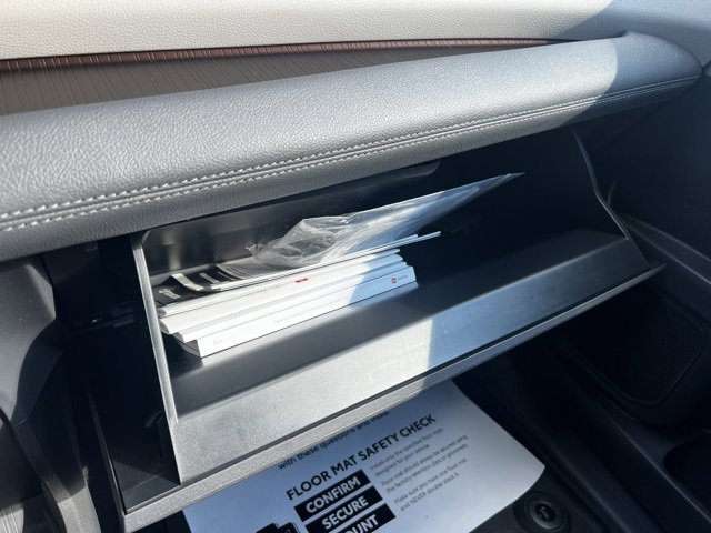 Used 2024 Toyota Sienna XLE image 22