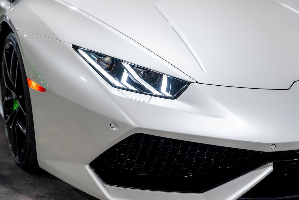Used 2016 Lamborghini Huracan LP 610-4 AWD/4WD image 12
