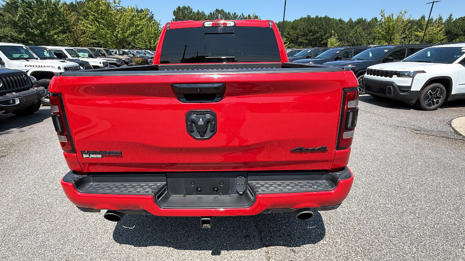 Used 2023 RAM 1500 Laramie AWD/4WD image 9