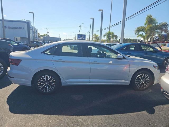 Used 2019 Volkswagen Jetta SE image 4