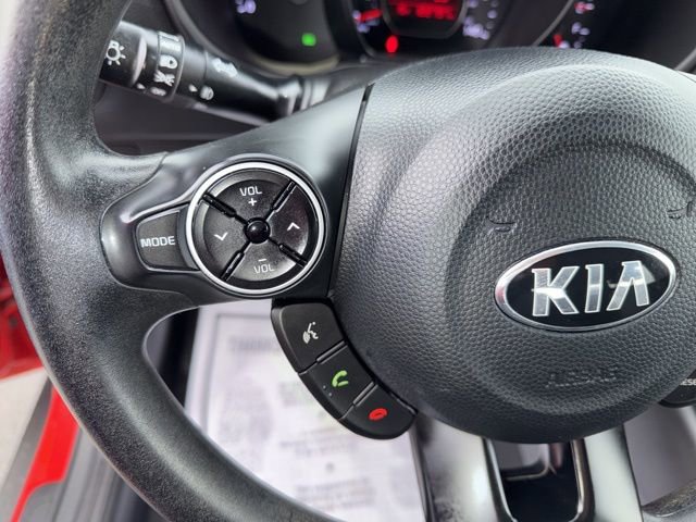 Used 2018 Kia Soul + image 12