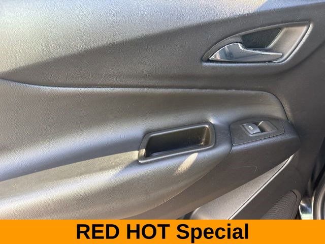 Used 2023 Chevrolet Equinox LT w/ Driver Convenience Package image 32