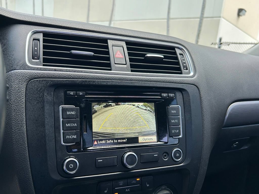 Used 2014 Volkswagen Jetta SEL FWD image 24