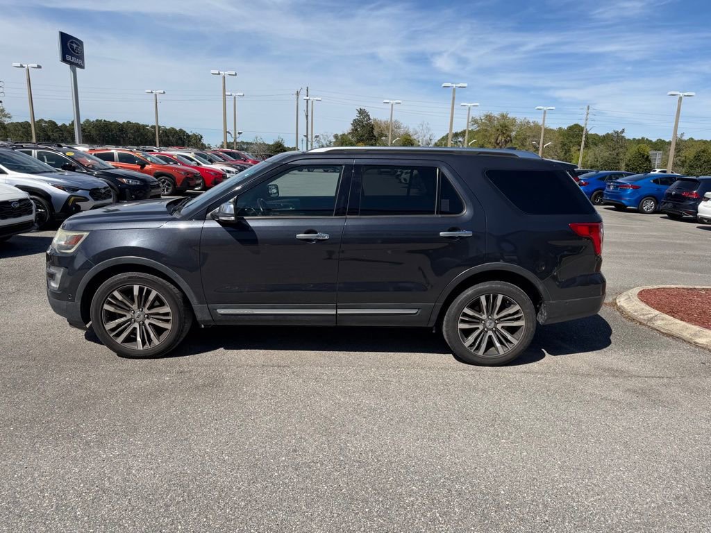 Used 2017 Ford Explorer Platinum image 12