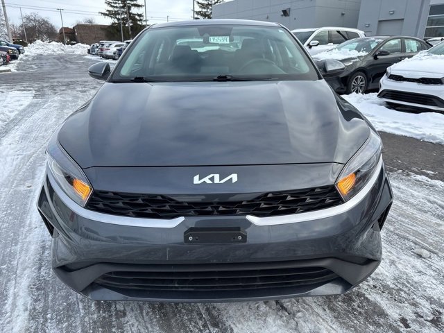 Used 2023 Kia Forte LXS image 2