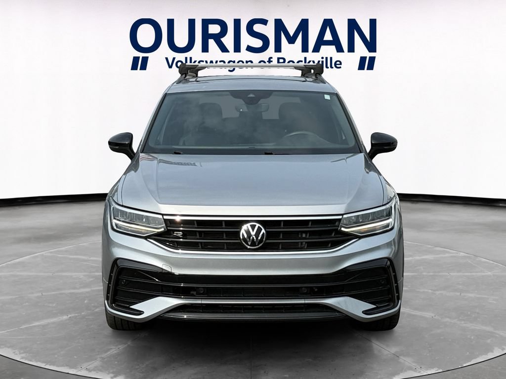 Used 2023 Volkswagen Tiguan SE R-Line FWD image 8