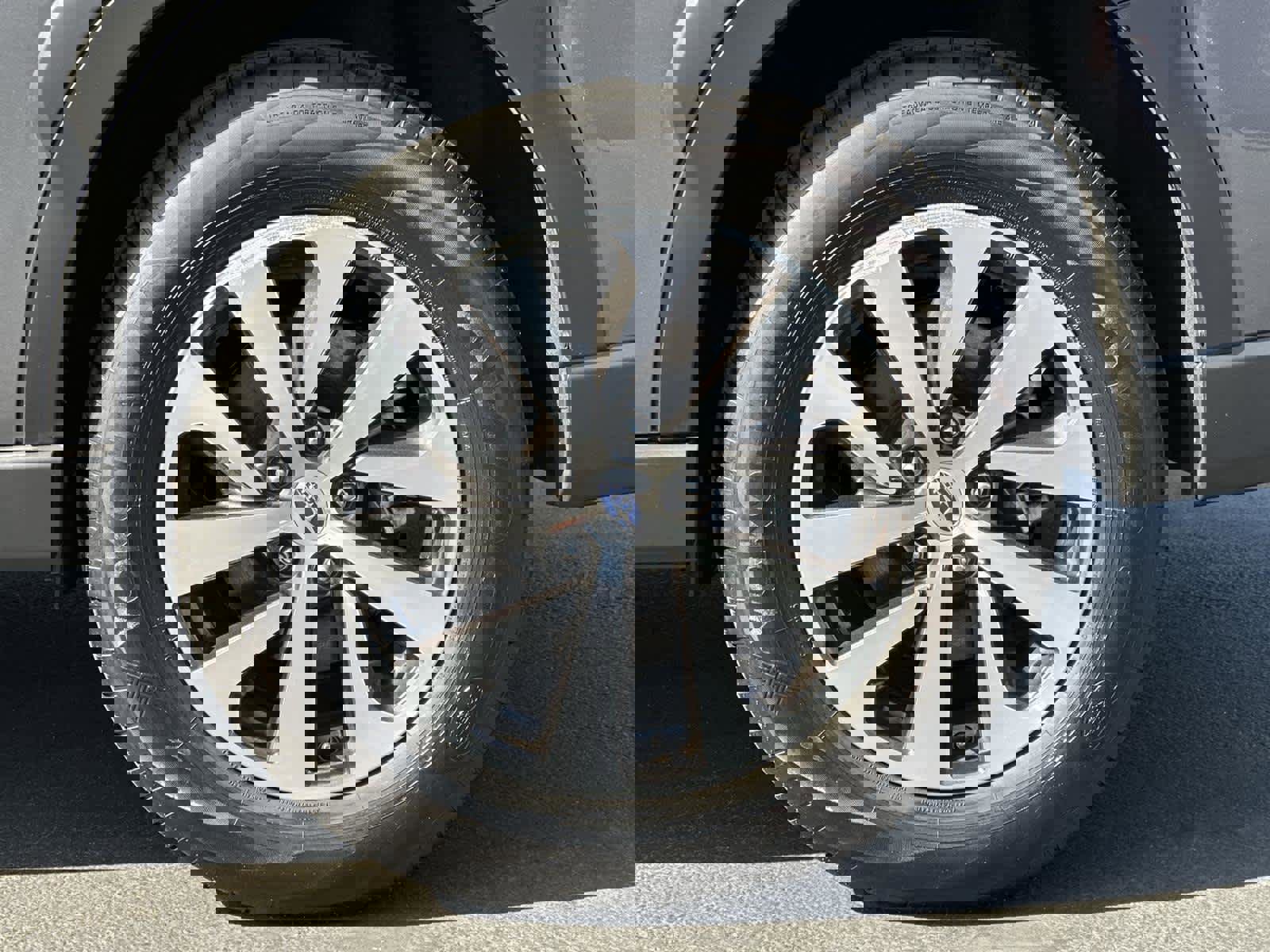 Used 2025 Subaru Outback Premium image 8