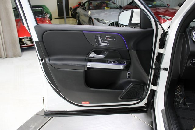 Used 2020 Mercedes-Benz GLB 250 image 39