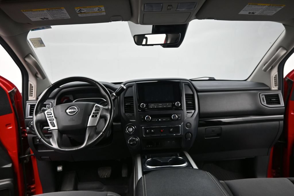 Used 2024 Nissan Titan SV w/ SV Convenience Package AWD/4WD image 32