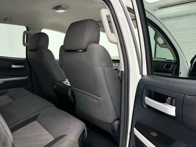 Used 2015 Toyota Tundra SR5 w/ SR5 Upgrade Package image 30