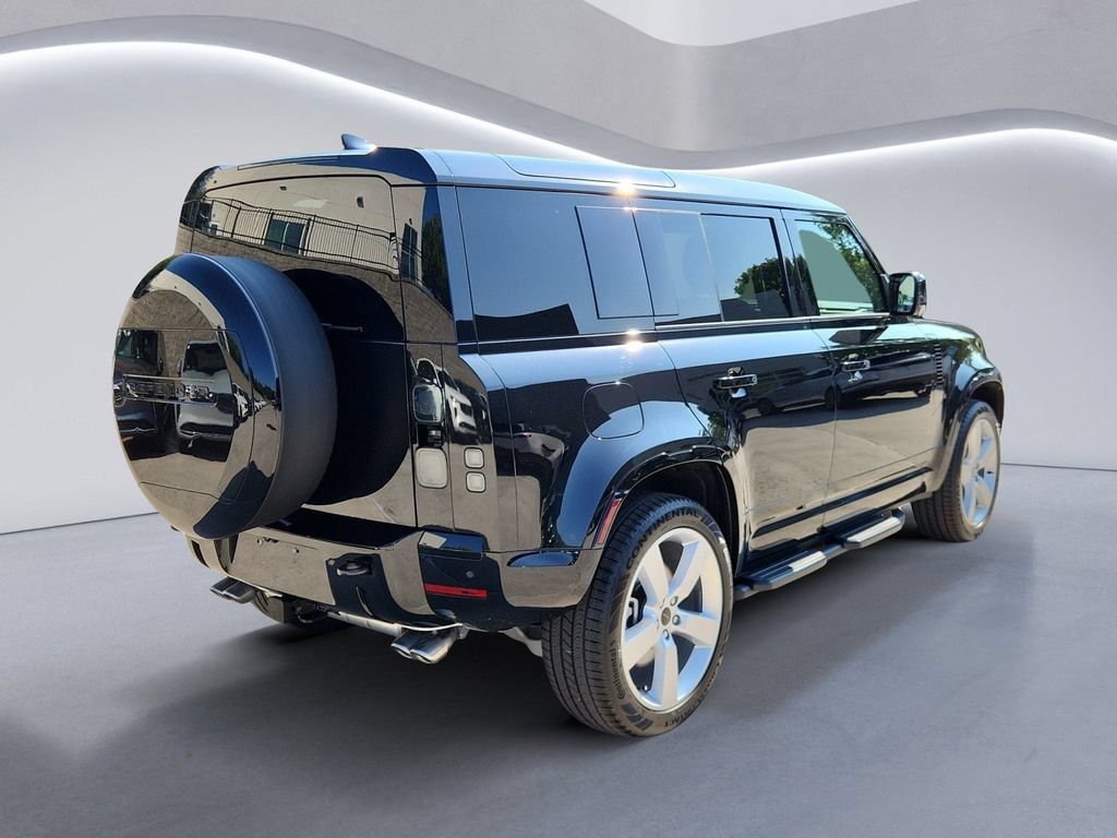 New 2026 Land Rover Defender 110 X-Dynamic SE AWD/4WD image 5