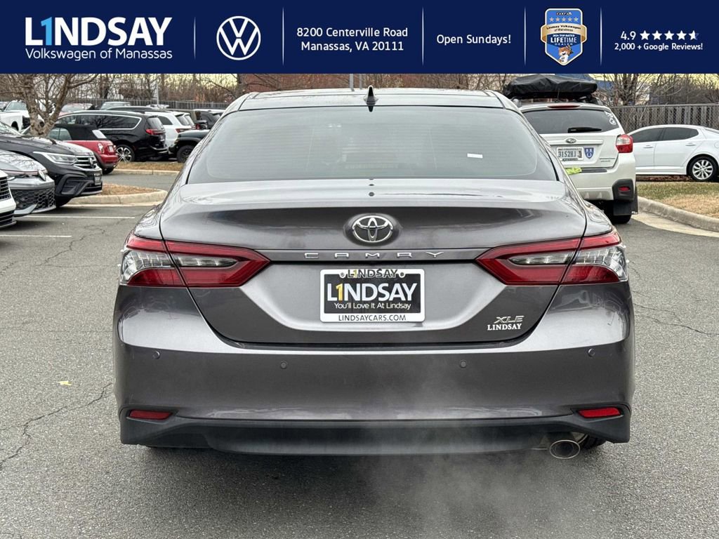 Used 2023 Toyota Camry XLE image 3